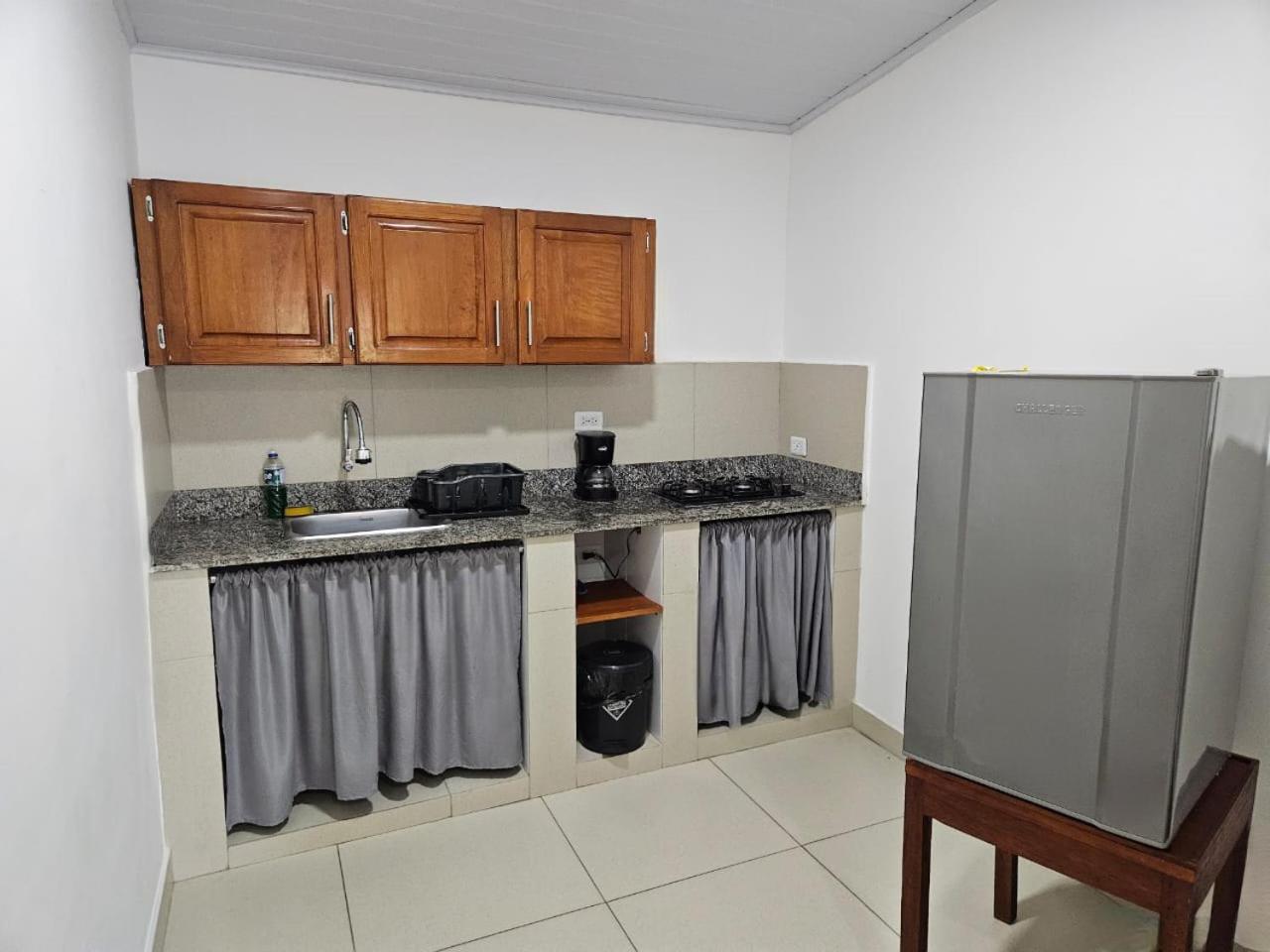 Kanaq Hotel Tours Leticia Esterno foto