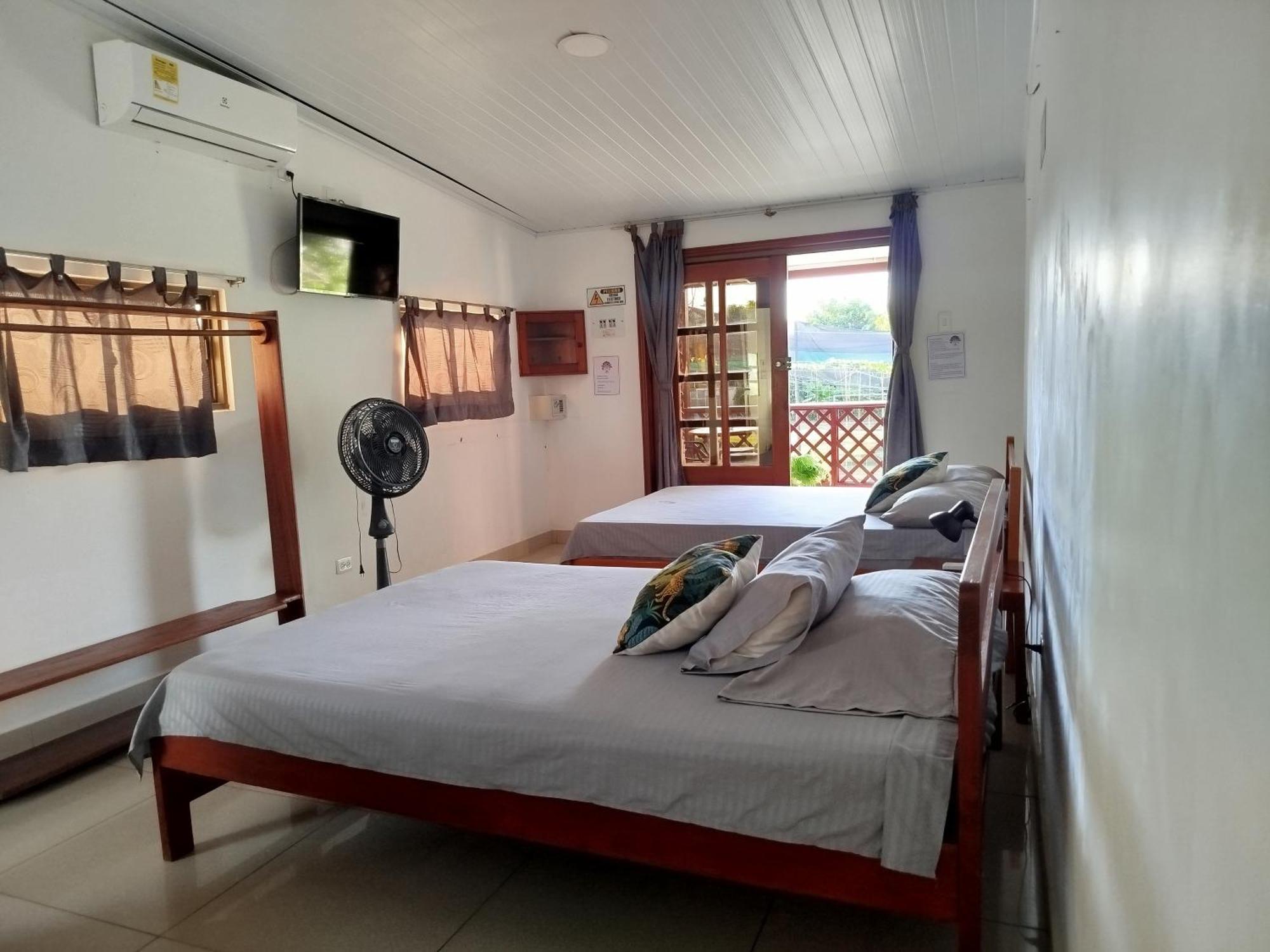 Kanaq Hotel Tours Leticia Esterno foto