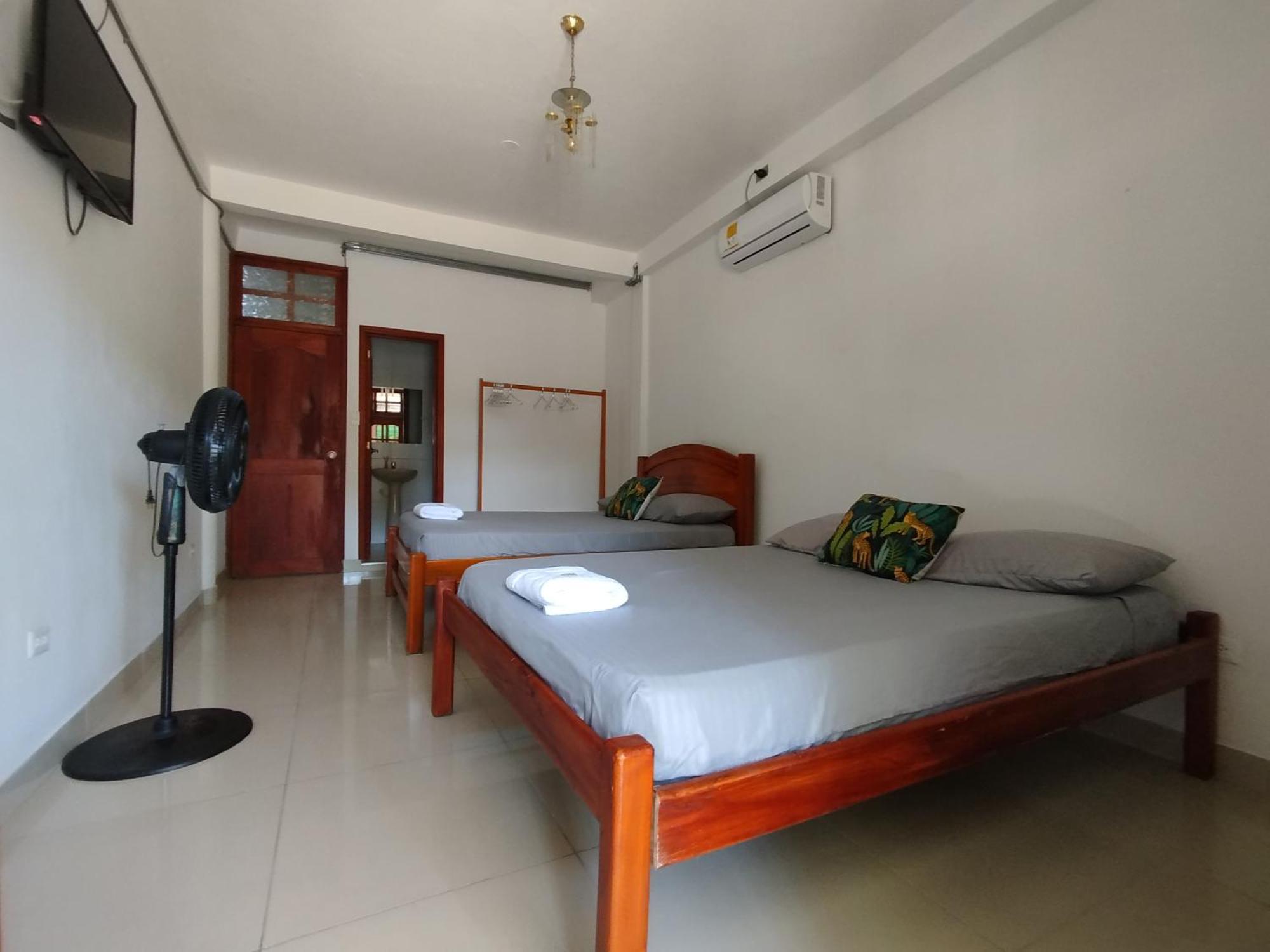 Kanaq Hotel Tours Leticia Esterno foto